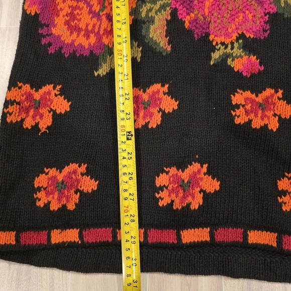 Vintage International Express Sweater, Tunic, Dress Oversized Knit  Roses Size S - Picture 11 of 11